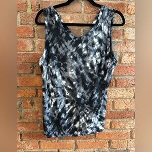 Old Navy Split Hem Workout Tank